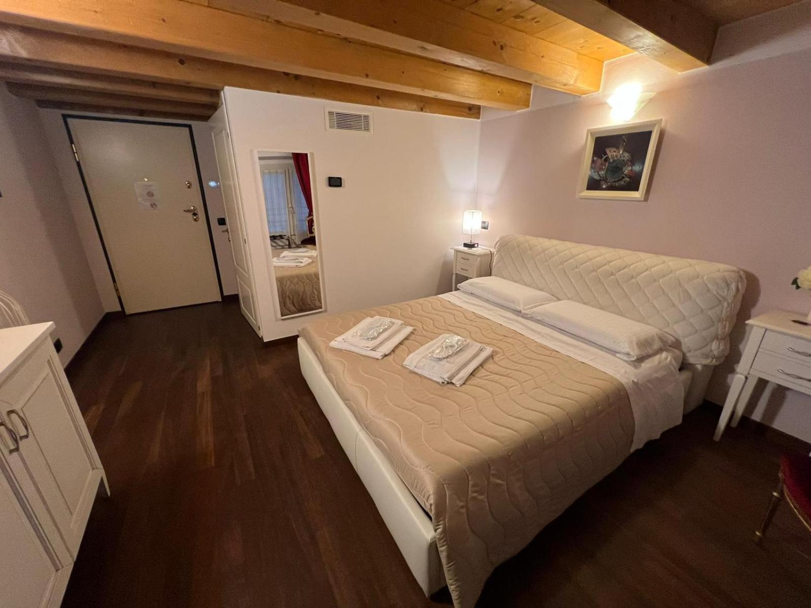 Dimora 4 Spade Verona Exteriör bild