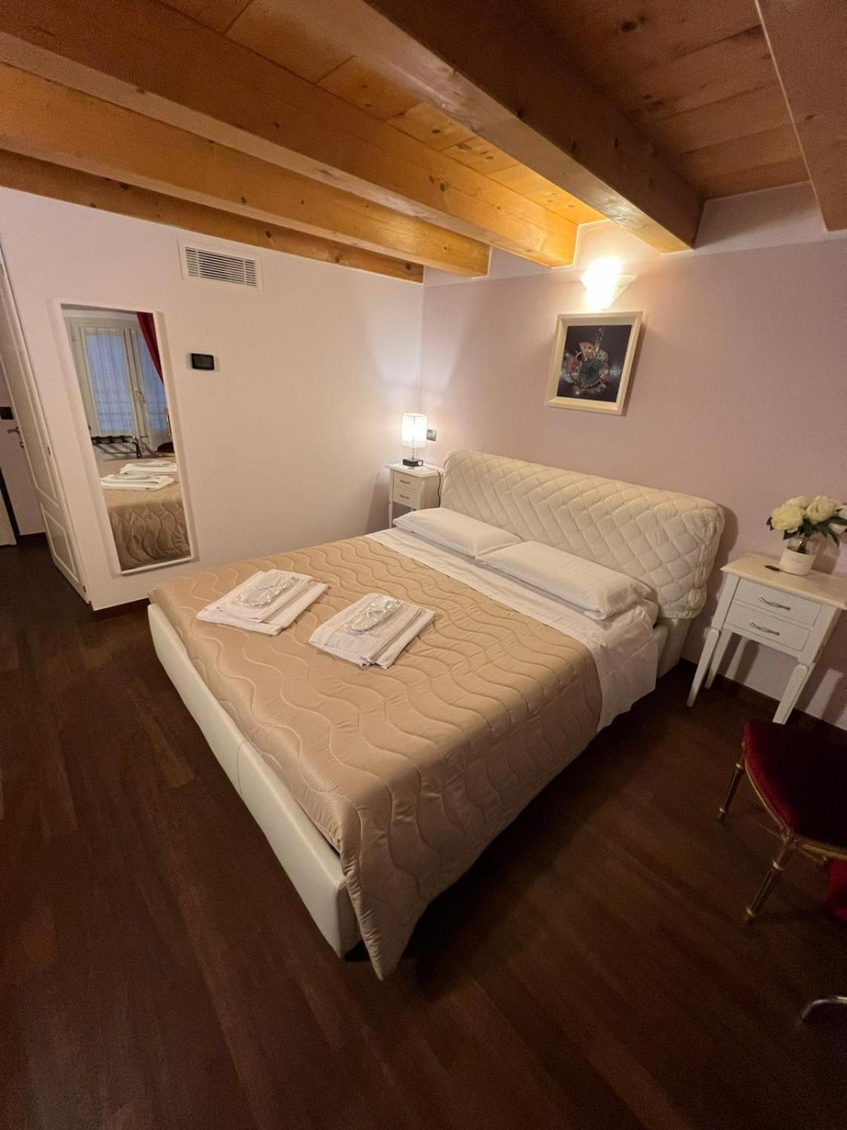 Dimora 4 Spade Verona Exteriör bild